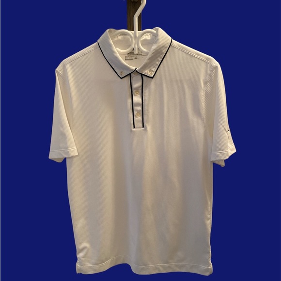 NikeGolf - Picture 3 of 3